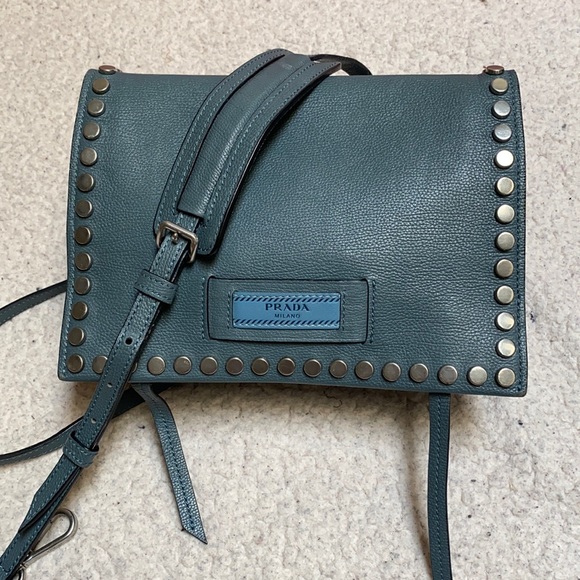 Prada Etiquette Flap Bag Studded Glace Calfskin Small bag - Picture 4 of 17